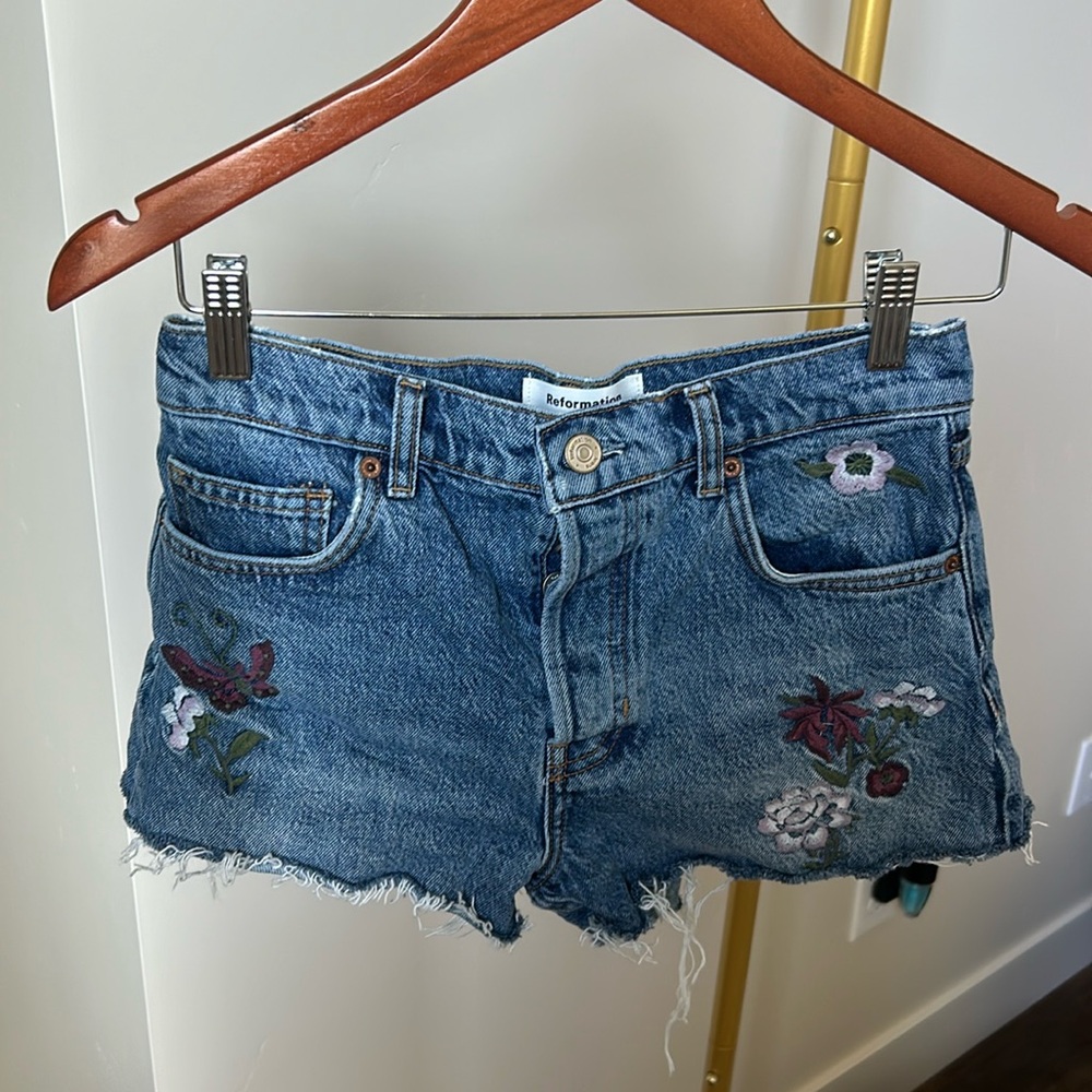 Reformation Jean shorts size 25